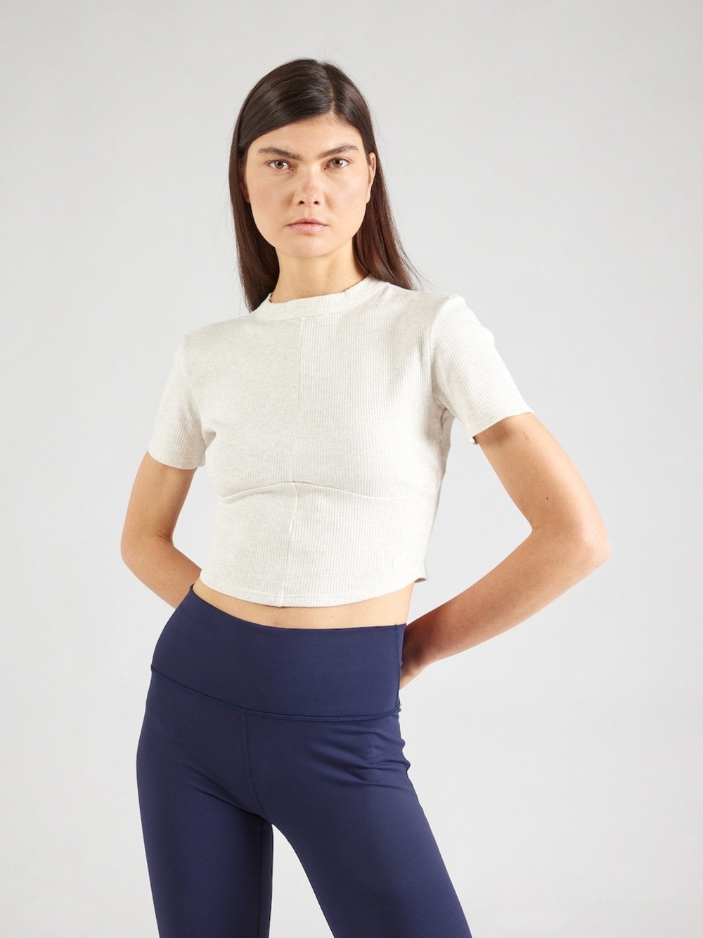 FABLETICS SKINNY PERFORMANCE SHIRT CREAM WOMEN’S MEDIUM